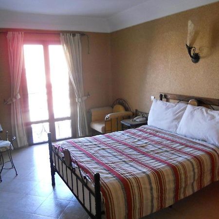 Hotel Salama Ste Sal- Ama Sud Sarl Au Tafraout Kültér fotó